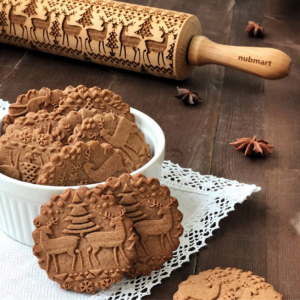 Holz-Teigrolle mit Weihnachtsmotiv